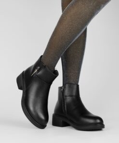 FS082 Black