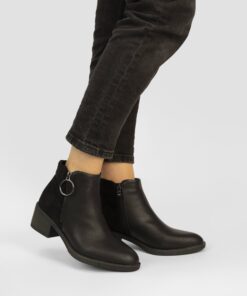 JMN22-810 Black