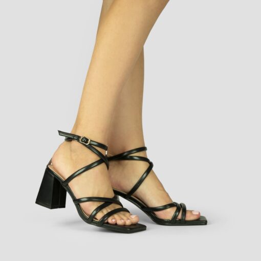 YO002 Black