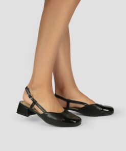 GK1076 Black