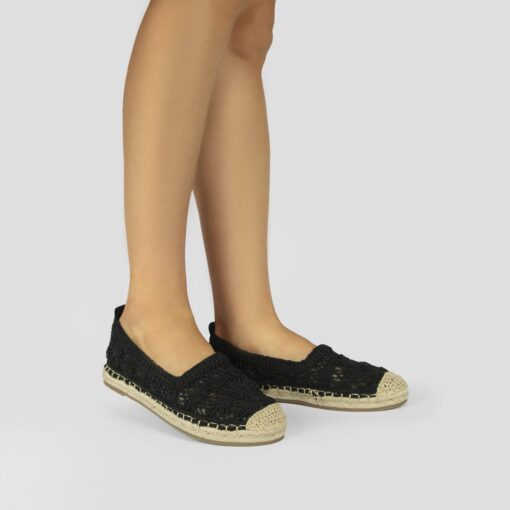 77-528 Black