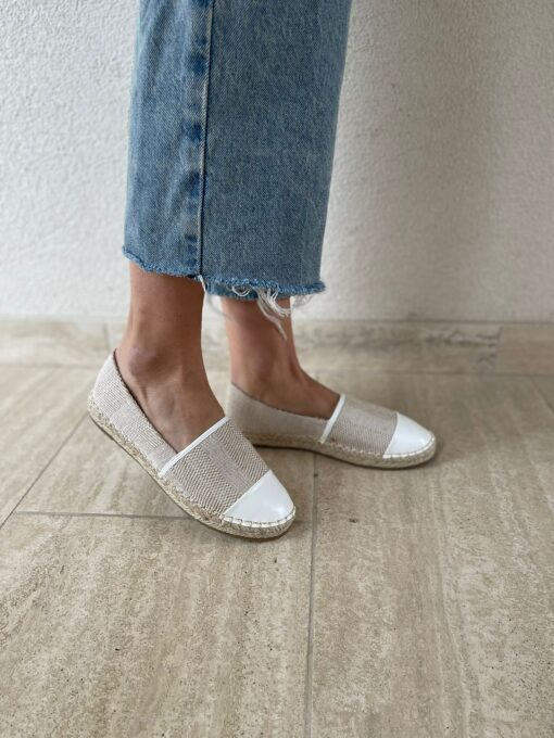 77-527 White