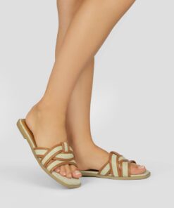 YO008 Camel
