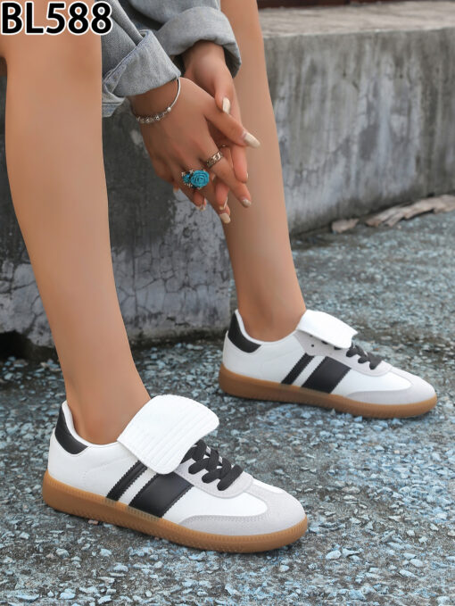 BL588 White