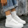 LA302 White