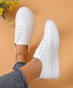 NB623 All White