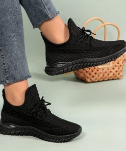 NB683 Black