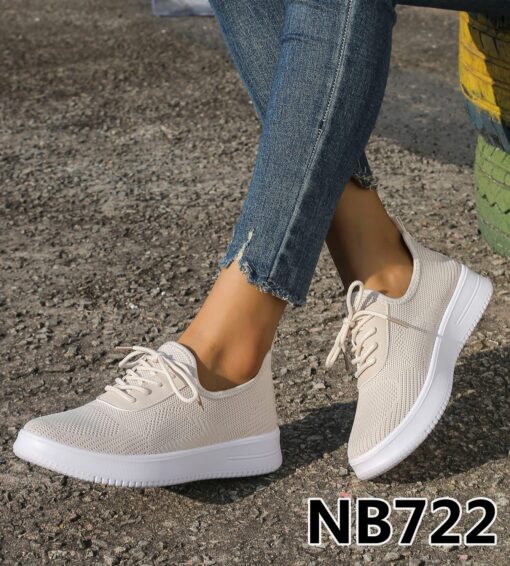 NB722 Beige