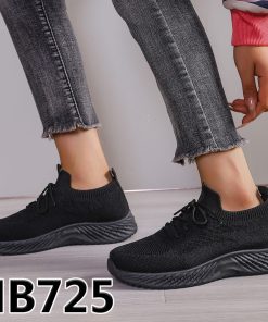 NB725 Black
