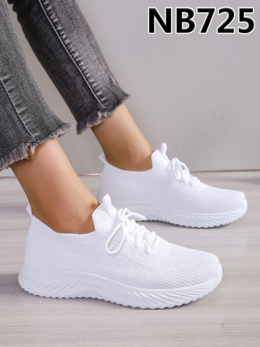 NB725 White