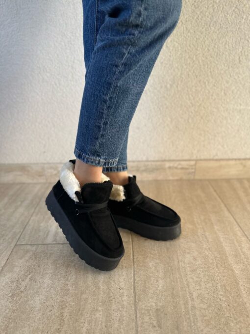 OUO10 Black