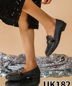 UK182 Black