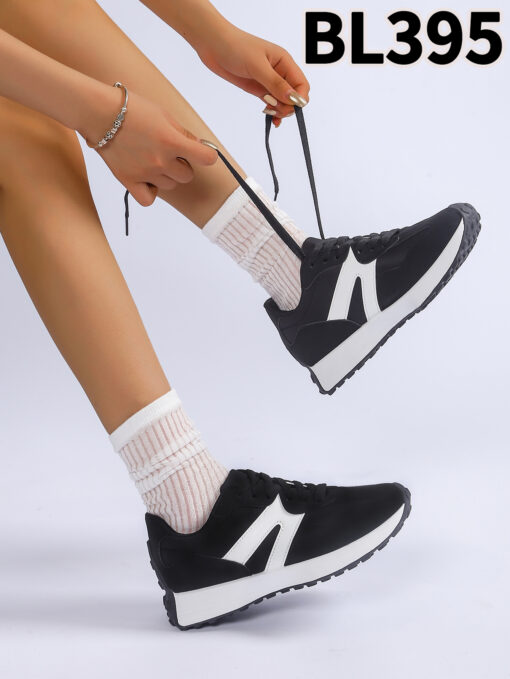 BL395 Black