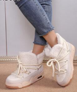 Alternative view of NB696 Beige