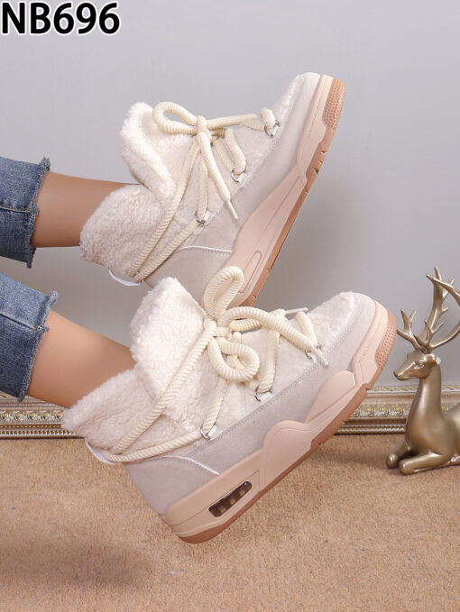 NB696 Beige