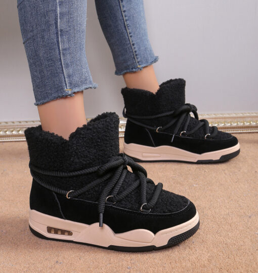 NB696 Black