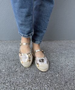 Alternative view of CR-53 Golden