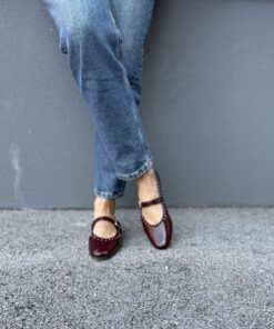 Alternative view of DMT31 Maroon