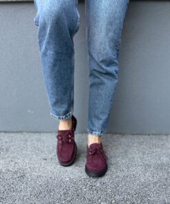 Alternative view of H296 Maroon