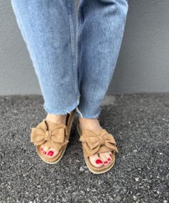 Alternative view of 2307 Camel