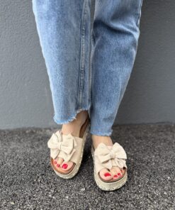 Alternative view of BO022 Beige