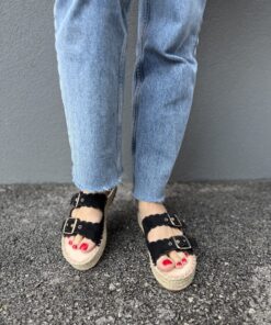 Alternative view of BO038 Black