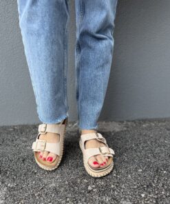 Alternative view of CR-60 Beige