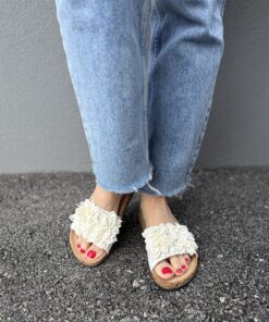 Alternative view of SAR-61 White