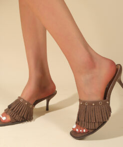 Alternative view of T659 Brown