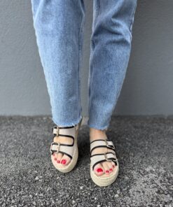 Alternative view of BO029 Black