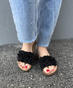 Alternative view of SAR-61 Black