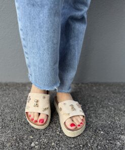 Alternative view of XOZ-34 Beige