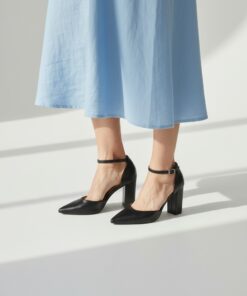 LE153 Black