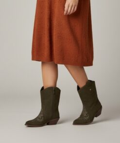OU018 Olive