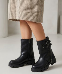 R04 Black
