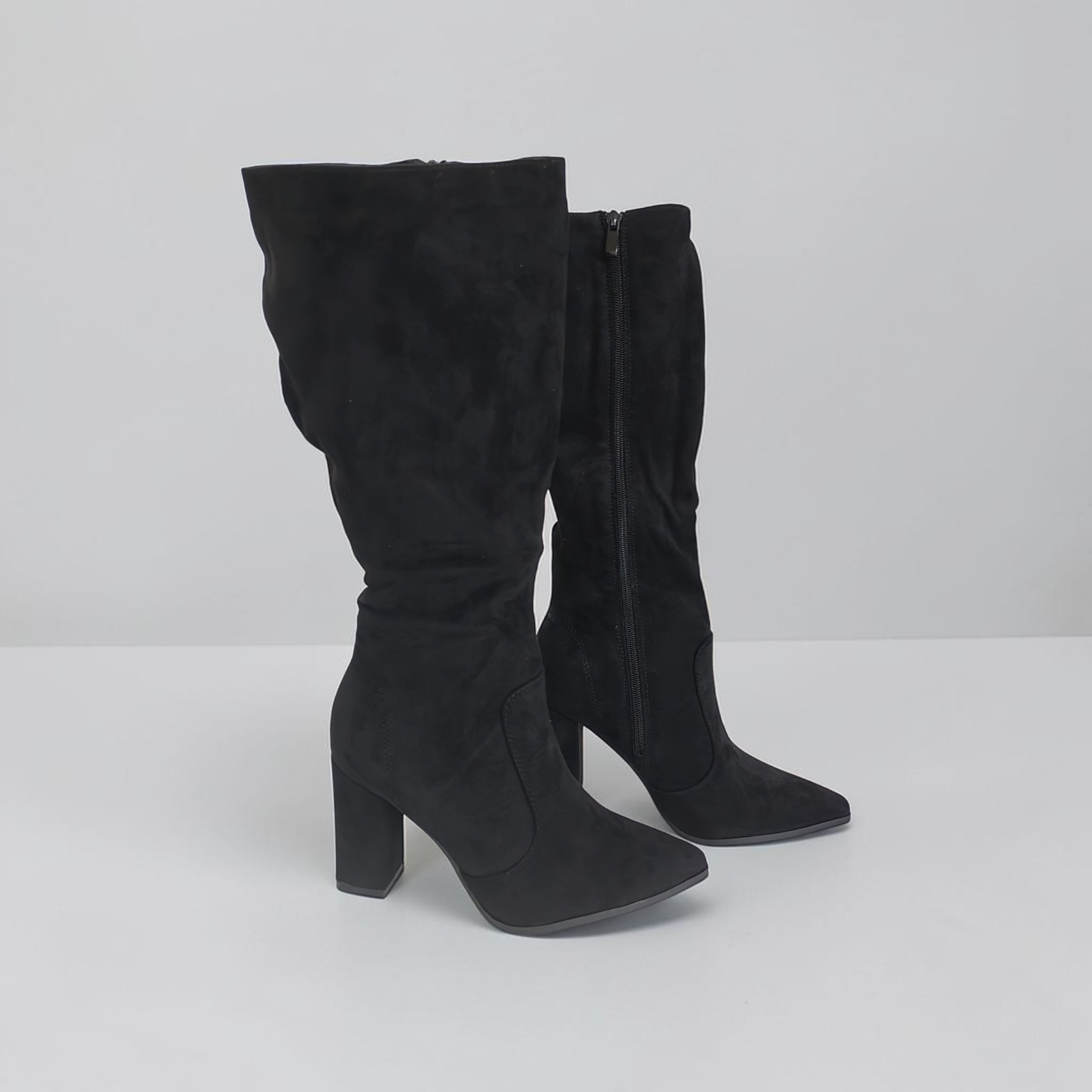 R25 Black